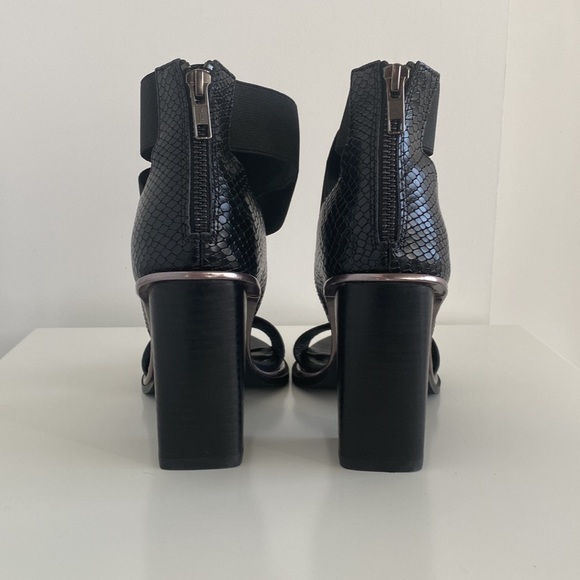 SOL SANA Fogal Heel Black Python Size 38 - Picture 9 of 12